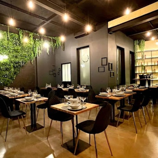 Repas de groupe - Inizio Ristorante - restaurant pour anniversaire Marseille - Meilleur restaurant marseille